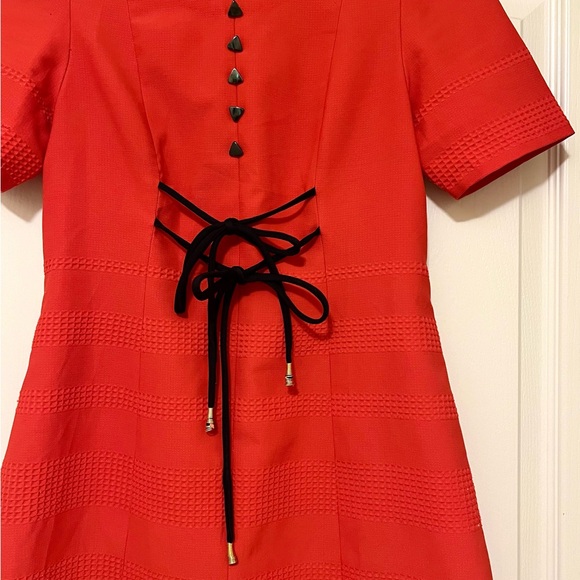60s Japanese Vintage ❤️‍🔥 Red Textured Shift Dress w Lace-Up Detail - Picture 2 of 2